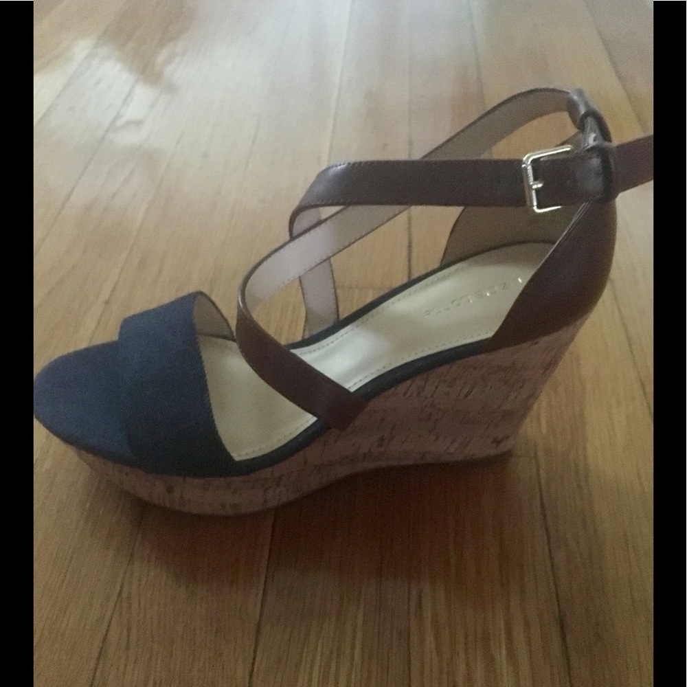 Liz Claiborne denim cognac Cuba wedge sandal